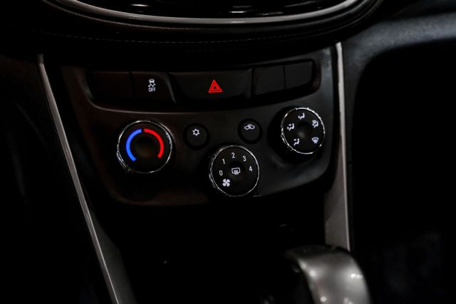 2019 Chevrolet Trax Lt Sport Utility 4d - Image 22