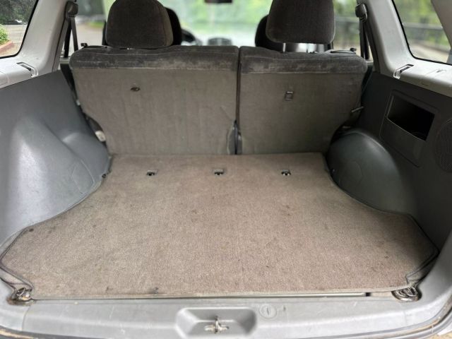 2003 Hyundai Santa Fe - Image 7