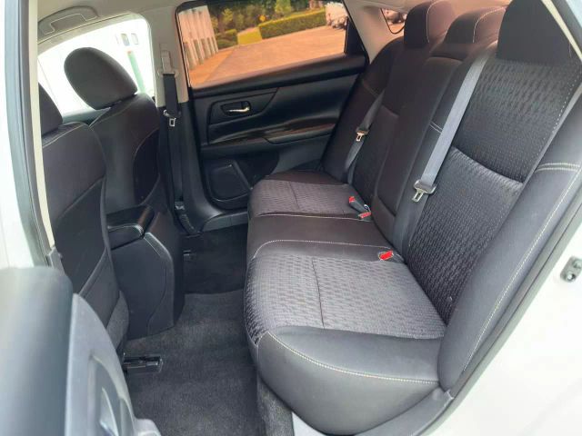 2016 Nissan Altima - Image 17