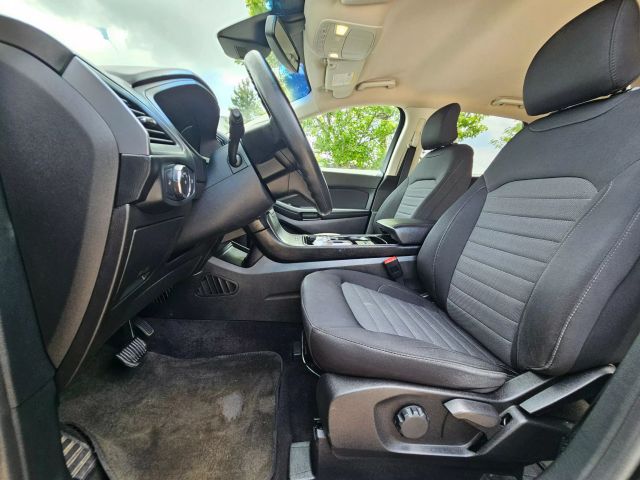 2019 Ford Edge - Image 13