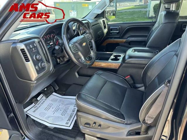 2017 Chevrolet Silverado 1500 Crew Cab - Image 10