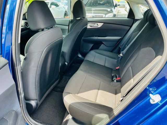 2022 Kia Forte - Image 22