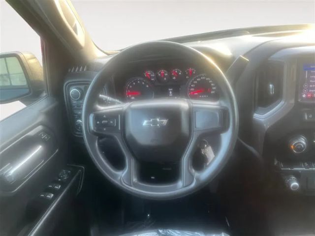 2020 Chevrolet Silverado 1500 Crew Cab - Image 12