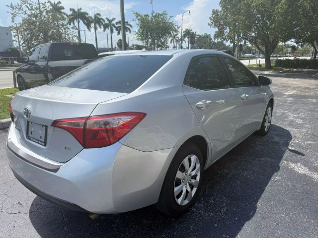2018 Toyota Corolla - Image 4