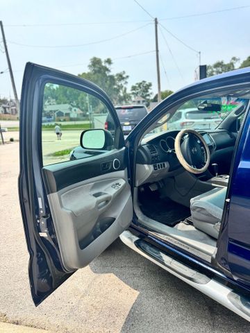 2007 Toyota Tacoma Access Cab Pickup 4d 6 Ft - Image 12