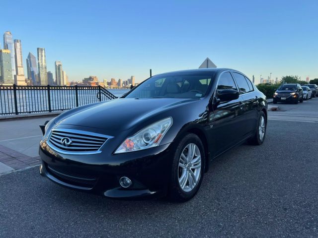 2015 Infiniti Q40 Sedan 4d - Image 3