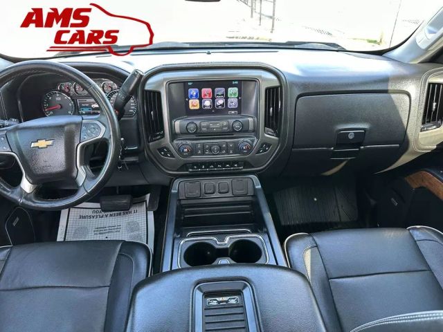 2017 Chevrolet Silverado 1500 Crew Cab - Image 8