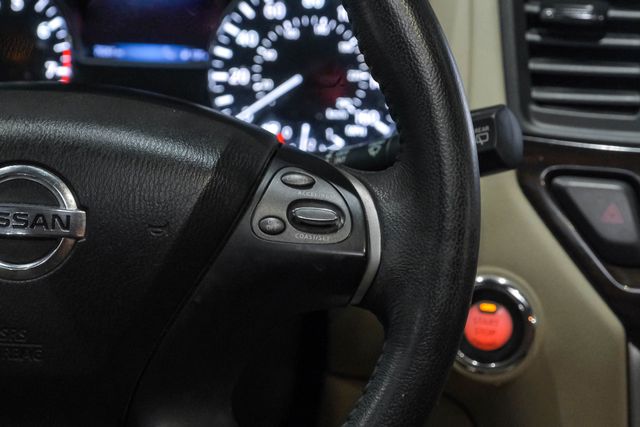 2016 Nissan Pathfinder Platinum Sport Utility 4d - Image 17