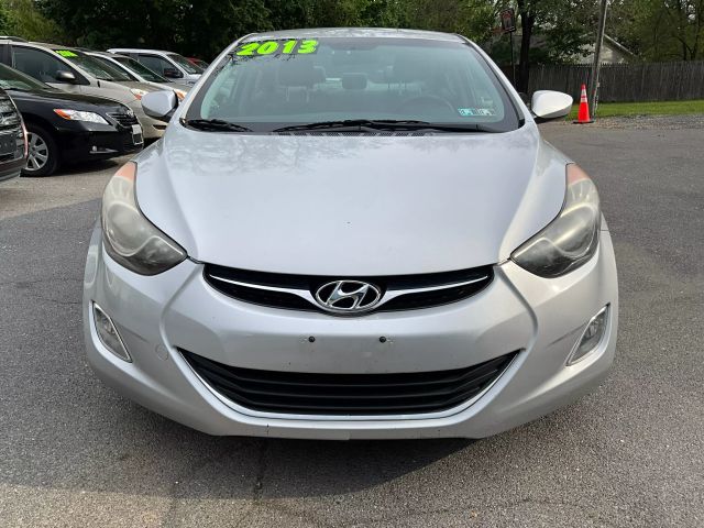 2013 Hyundai Elantra - Image 3
