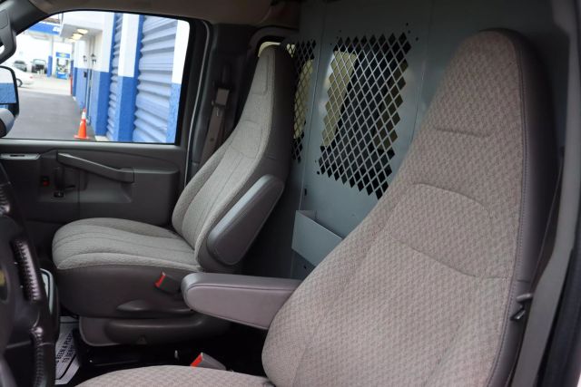 2020 Chevrolet Express 2500 Cargo - Image 5