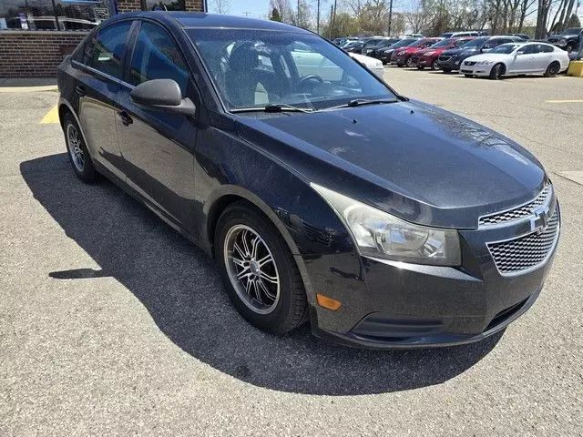 2012 Chevrolet Cruze - Image 1