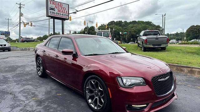 2018 Chrysler 300 - Image 3