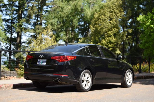 2013 Kia Optima - Image 12