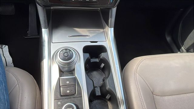 2021 Ford Explorer - Image 20
