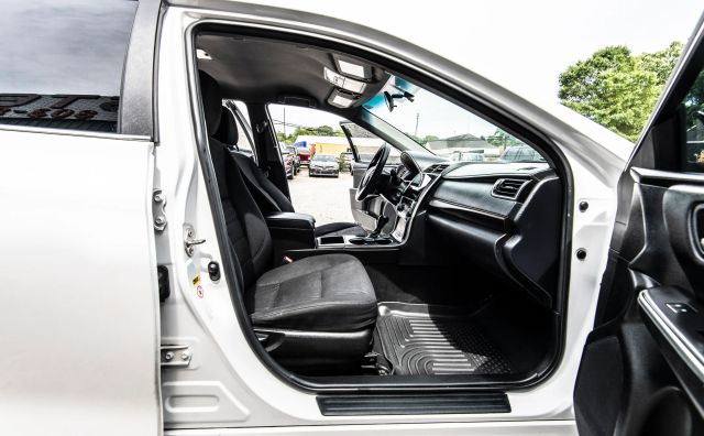 2016 TOYOTA CAMRY SEDAN WHITE AUTOMATIC - Auto Masters of Carolinas