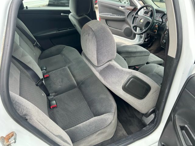 2016 Chevrolet Impala Limited - Image 12