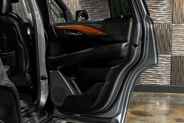 2018 Cadillac Escalade Luxury Sport Utility 4d - Image 35