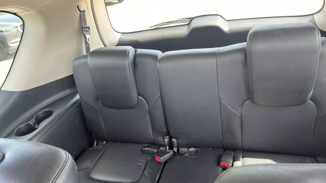 2019 Nissan Armada - Image 33