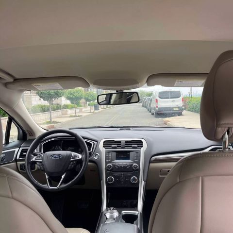 2018 Ford Fusion Se Sedan 4d - Image 26