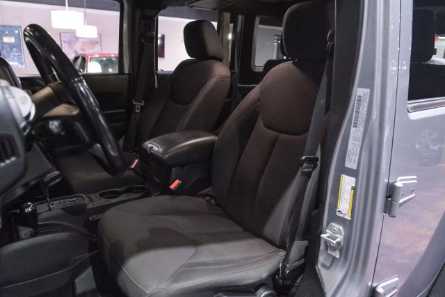 2018 Jeep Wrangler Unlimited Sport S (jk) Sport Utility 4d - Image 4