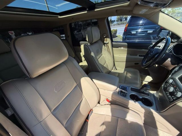 2016 Jeep Grand Cherokee - Image 16
