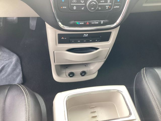 2016 CHRYSLER TOWN & COUNTRY VAN BLACK AUTOMATIC - Interstate Auto Sales