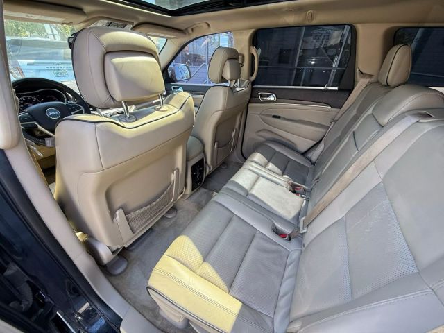 2016 Jeep Grand Cherokee - Image 14
