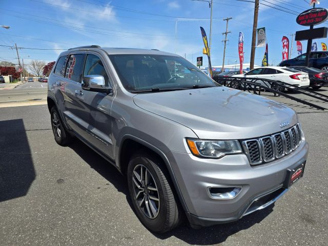 2019 Jeep Grand Cherokee Limited Sport Utility 4d - Image 4