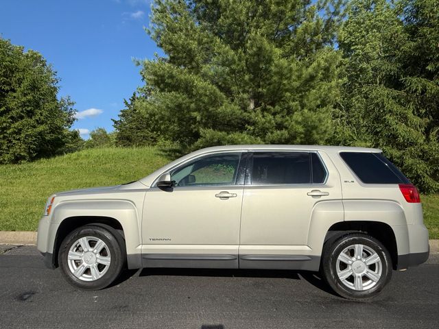 2015 Gmc Terrain Sle-1 Sport Utility 4d - Image 2