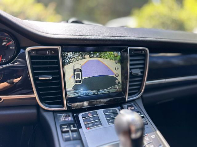 2015 Porsche Panamera - Image 5