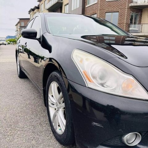 2013 Infiniti G37x Sedan 4d - Image 2