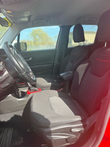 2016 Jeep Renegade Trailhawk Sport Utility 4d - Image 9