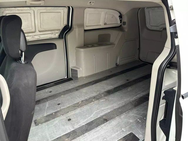 2012 Ram C/v - Image 25
