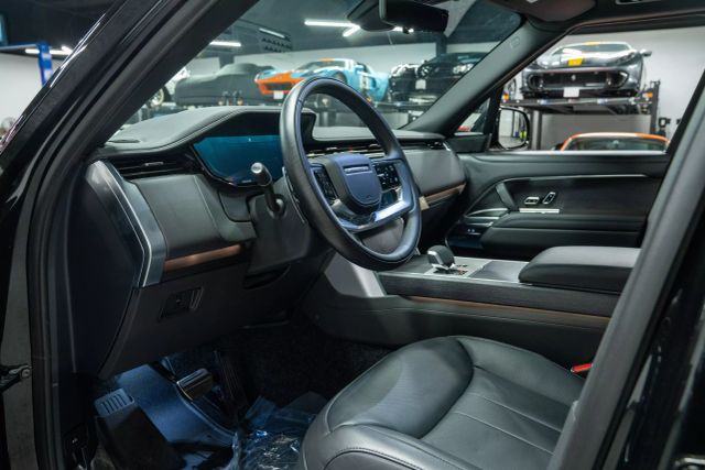 2025 Land Rover Range Rover P530 Autobiography Lwb 7 Sport Utility 4d - - Image 16