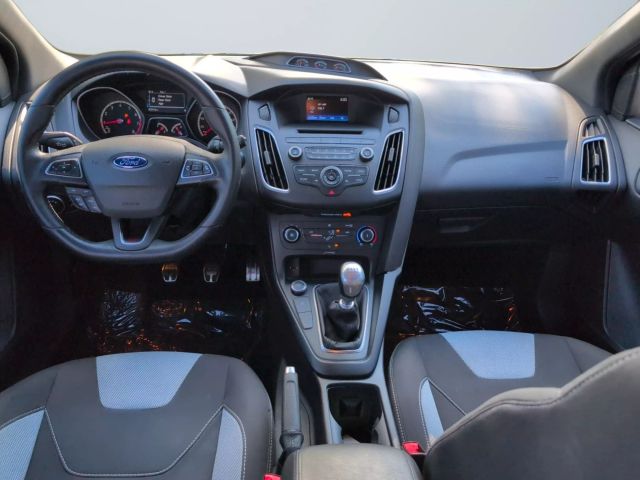 2016 Ford Focus - Image 10