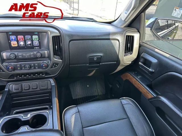 2017 Chevrolet Silverado 1500 Crew Cab - Image 9