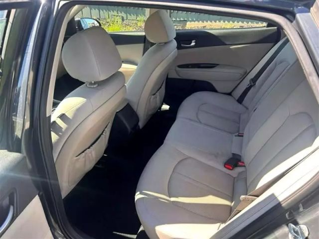 2016 Kia Optima - Image 17
