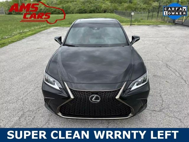 2022 Lexus Es - Image 2
