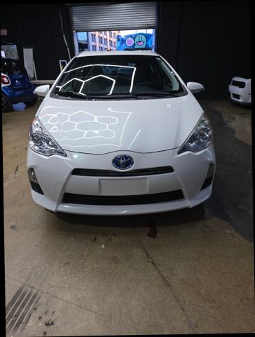 2013 Toyota Prius c