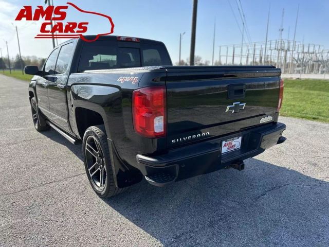 2017 Chevrolet Silverado 1500 Crew Cab - Image 6