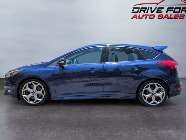 2016 Ford Focus - Image 2
