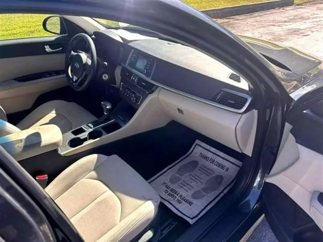 2016 Kia Optima - Image 12