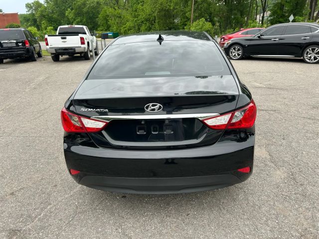 2014 Hyundai Sonata - Image 6