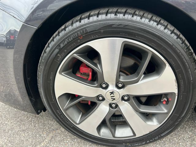 2017 Kia Optima - Image 10