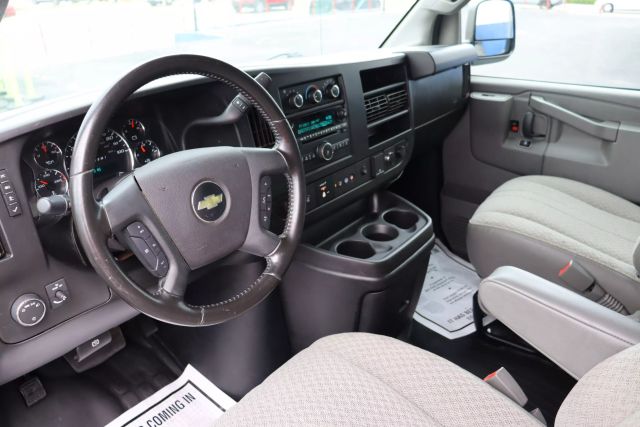 2020 Chevrolet Express 2500 Cargo - Image 4
