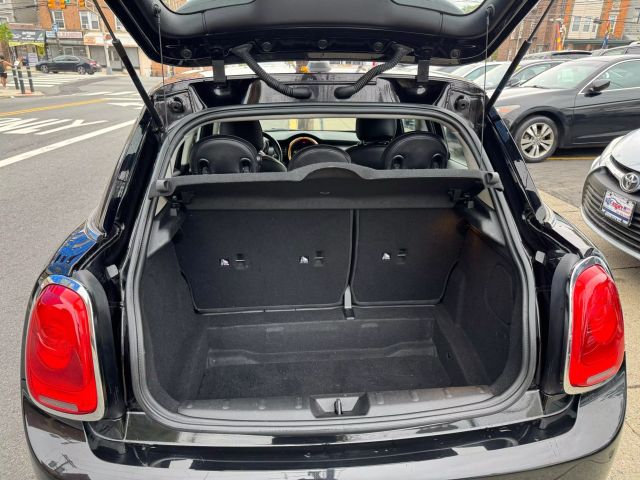 2018 MINI HARDTOP 4 DOOR HATCHBACK 3-CYL, TURBO, 1.5 LITER COOPER HATCHBACK 4D