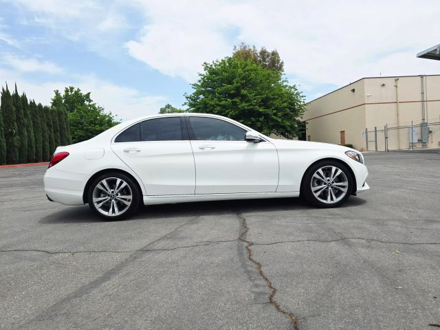 2018 Mercedes-benz C-class - Image 4