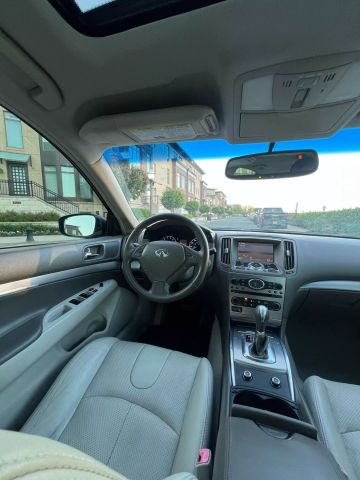 2015 Infiniti Q40 Sedan 4d - Image 16