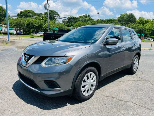 2015 Nissan Rogue - Image 1