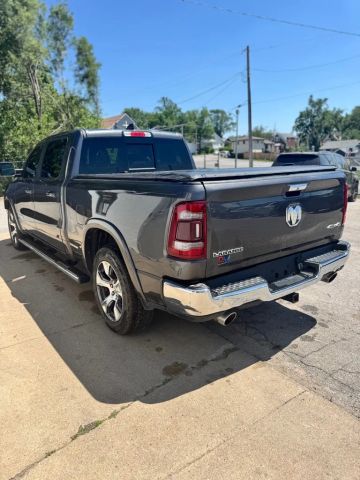 2019 Ram 1500 Crew Cab Laramie Pickup 4d 6 1/3 Ft - Image 31
